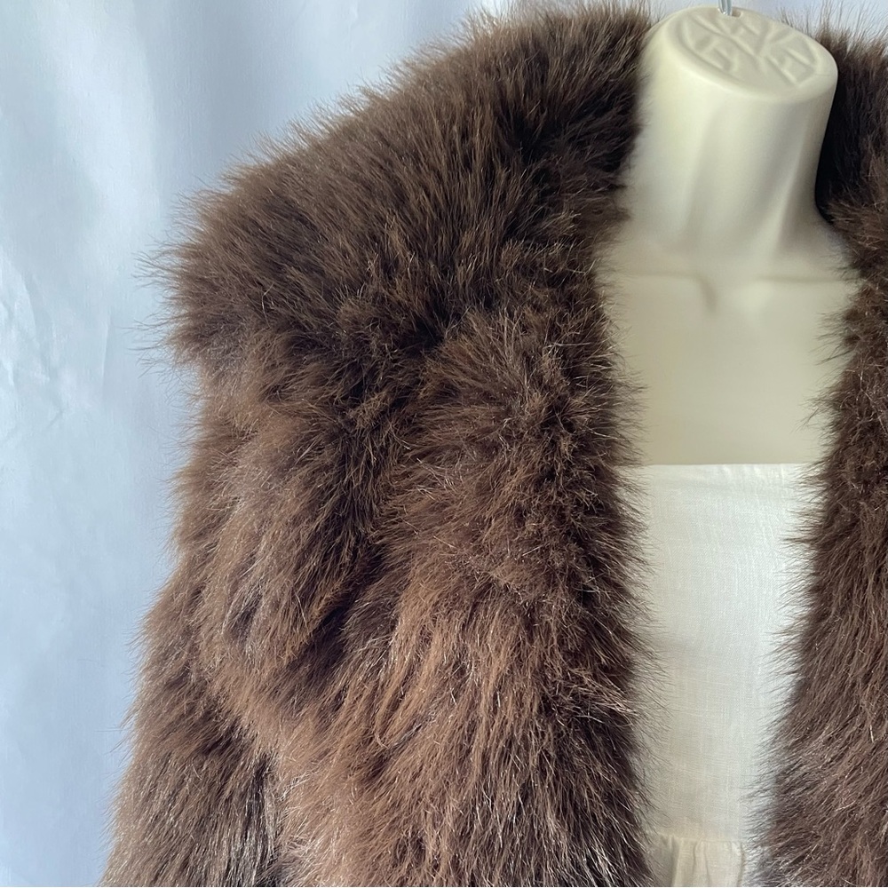 Flygo Fashion Women's Fluffy Faux Fur Coat - Picture 7 of 12